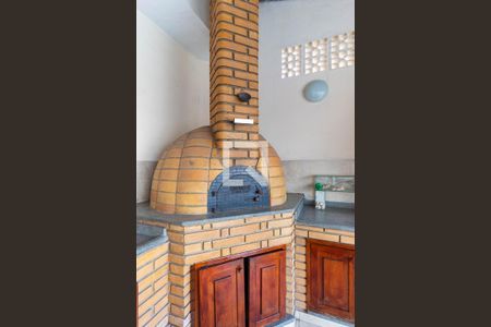 Casa à venda com 364m², 4 quartos e 4 vagas Casa à venda com 364m², 4 quartos e 4 vagasChurrasqueira