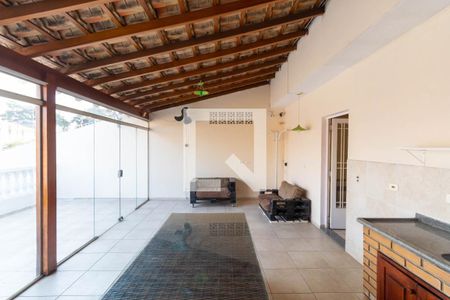 Casa à venda com 364m², 4 quartos e 4 vagas Casa à venda com 364m², 4 quartos e 4 vagasVaranda gourmet