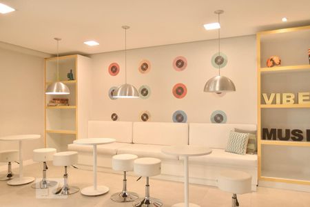 Apartamento à venda com 65m², 2 quartos e 1 vagaSala de jogos