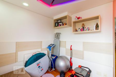 Apartamento à venda com 108m², 4 quartos e 2 vagasQuarto 2