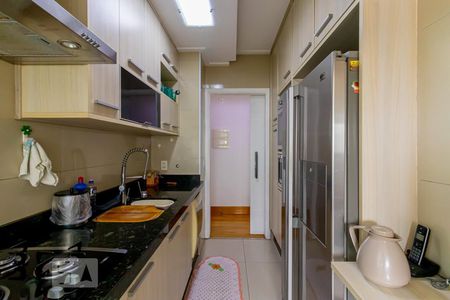 Apartamento à venda com 108m², 4 quartos e 2 vagasCozinha