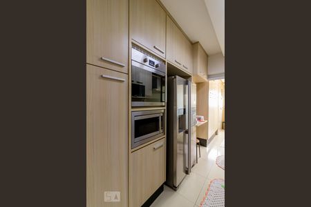 Apartamento à venda com 108m², 4 quartos e 2 vagasCozinha