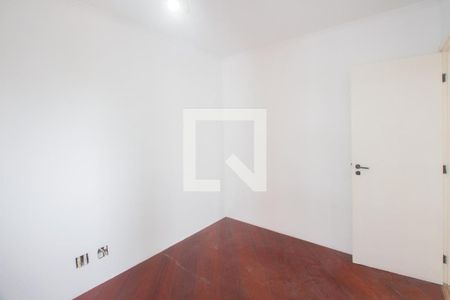 Quarto 1 de apartamento para alugar com 2 quartos, 65m² em Jardim das Acácias, São Paulo