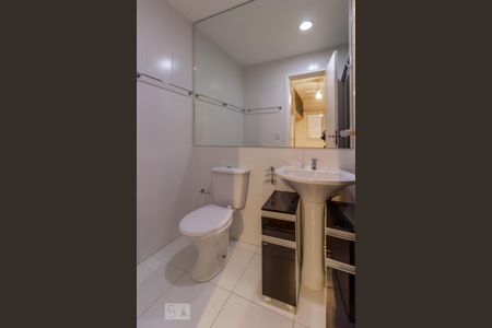 Apartamento à venda com 67m², 2 quartos e 1 vagaBanheiro da Suíte