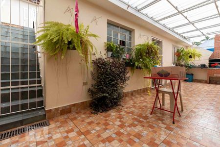 Casa à venda com 180m², 3 quartos e 4 vagasQuintal - Área de Serviço