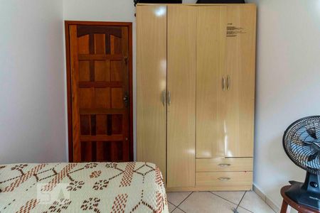 Casa à venda com 180m², 3 quartos e 4 vagasQuarto 2