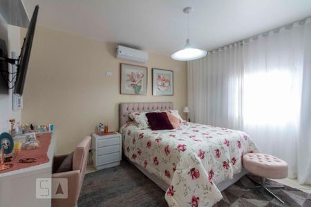 Casa à venda com 180m², 3 quartos e 4 vagasQuarto 3 - Suíte