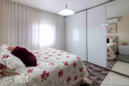 Casa à venda com 180m², 3 quartos e 4 vagasQuarto 3 - Suíte