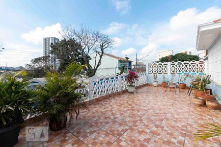 Casa à venda com 180m², 3 quartos e 4 vagasVaranda 