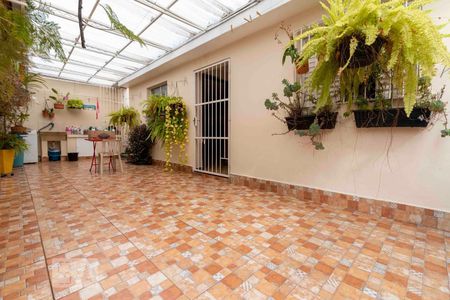 Casa à venda com 180m², 3 quartos e 4 vagasQuintal - Área de Serviço