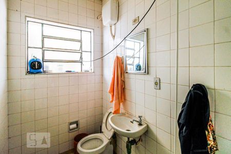 Casa à venda com 140m², 3 quartos e 4 vagas Casa à venda com 140m², 3 quartos e 4 vagasBanheiro de Serviço