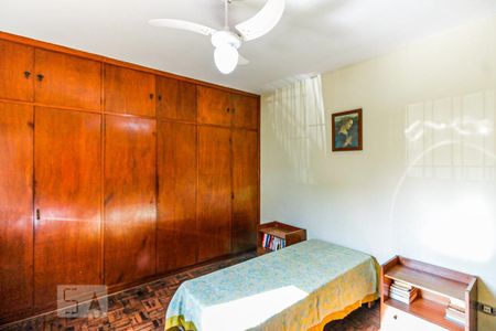 Casa à venda com 140m², 3 quartos e 4 vagas Casa à venda com 140m², 3 quartos e 4 vagasQuarto 3