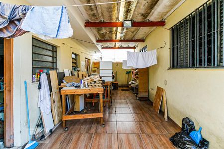 Casa à venda com 140m², 3 quartos e 4 vagas Casa à venda com 140m², 3 quartos e 4 vagasQuintal