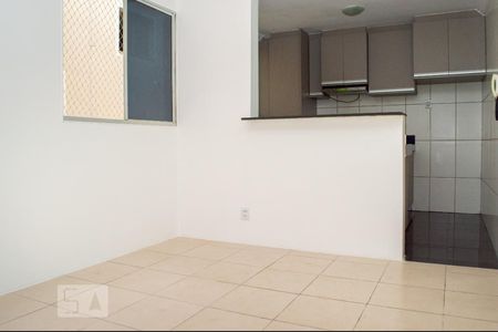 Sala de apartamento para alugar com 2 quartos, 45m² em Osvaldo Rezende, Uberlândia