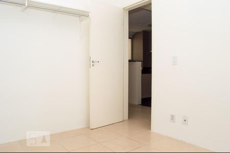 Quarto de apartamento para alugar com 2 quartos, 45m² em Osvaldo Rezende, Uberlândia