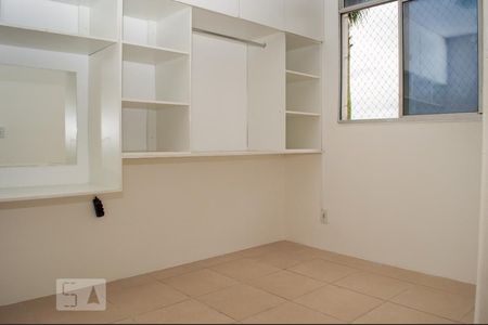 Quarto de apartamento para alugar com 2 quartos, 45m² em Osvaldo Rezende, Uberlândia