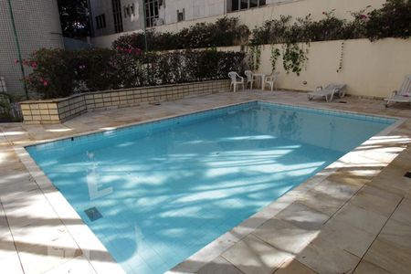 Apartamento à venda com 55m², 1 quarto e 1 vagaPiscina