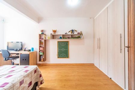 Casa à venda com 280m², 3 quartos e 2 vagas Casa à venda com 280m², 3 quartos e 2 vagasQuarto 2