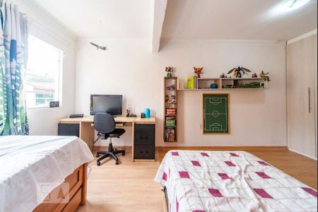 Casa à venda com 280m², 3 quartos e 2 vagas Casa à venda com 280m², 3 quartos e 2 vagasQuarto 2