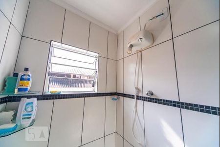 Casa à venda com 280m², 3 quartos e 2 vagas Casa à venda com 280m², 3 quartos e 2 vagasChuveiro