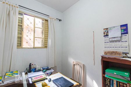 Casa à venda com 350m², 3 quartos e 4 vagas Casa à venda com 350m², 3 quartos e 4 vagasQuarto 4