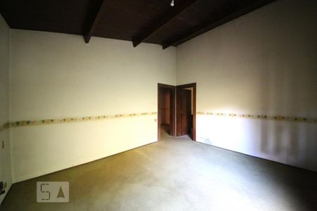 Casa à venda com 1300m², 5 quartos e 6 vagasSuíte 3