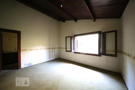 Casa à venda com 1300m², 5 quartos e 6 vagasSuíte 3