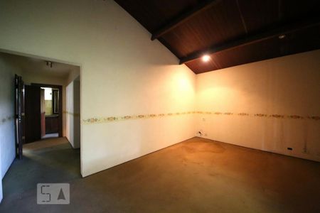 Casa à venda com 1300m², 5 quartos e 6 vagasSuíte  1