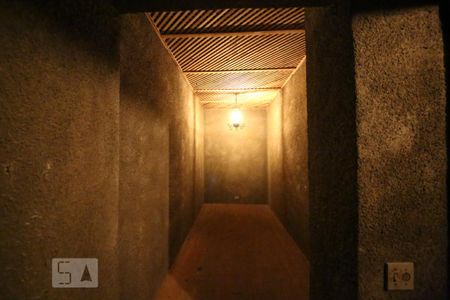 Casa à venda com 1300m², 5 quartos e 6 vagasAdega