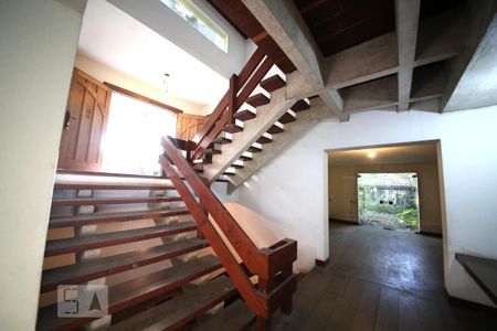 Casa à venda com 1300m², 5 quartos e 6 vagasAcesso