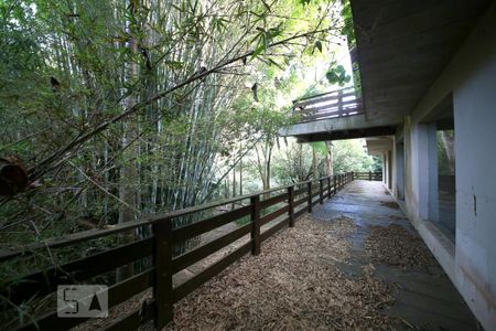 Casa à venda com 1300m², 5 quartos e 6 vagasTerraço