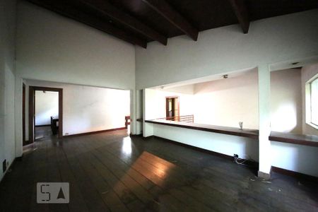 Casa à venda com 1300m², 5 quartos e 6 vagasSala 