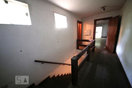 Casa à venda com 1300m², 5 quartos e 6 vagasAcesso