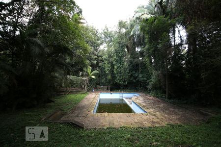 Casa à venda com 1300m², 5 quartos e 6 vagasJaradim