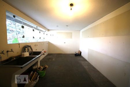 Casa à venda com 1300m², 5 quartos e 6 vagasÁrea de Serviço