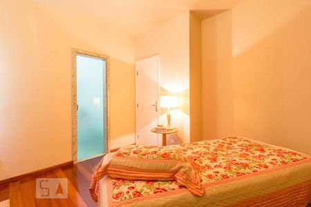 Apartamento à venda com 120m², 4 quartos e 2 vagasQuarto