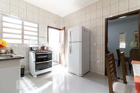 Casa à venda com 175m², 3 quartos e 3 vagas Casa à venda com 175m², 3 quartos e 3 vagasCozinha