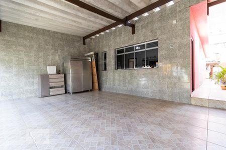 Casa à venda com 175m², 3 quartos e 3 vagas Casa à venda com 175m², 3 quartos e 3 vagasGaragem