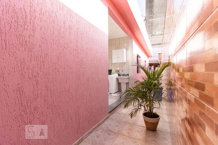 Casa à venda com 175m², 3 quartos e 3 vagas Casa à venda com 175m², 3 quartos e 3 vagasCorredor Lateral