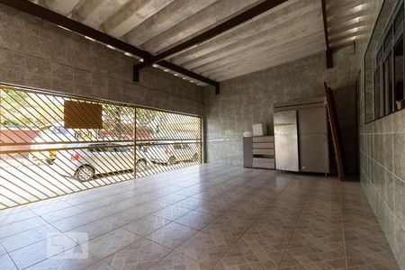 Casa à venda com 175m², 3 quartos e 3 vagas Casa à venda com 175m², 3 quartos e 3 vagasGaragem