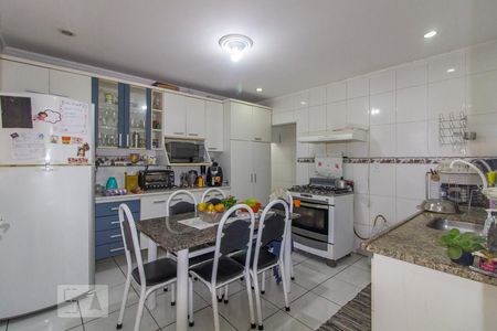 Casa à venda com 200m², 3 quartos e 2 vagasCozinha