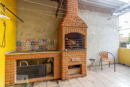 Casa à venda com 200m², 3 quartos e 2 vagasChurrasqueira