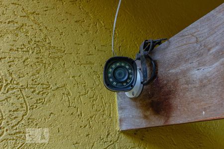 Casa à venda com 200m², 3 quartos e 2 vagasSistema Segurança