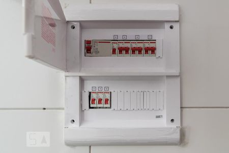 Apartamento para alugar com 54m², 2 quartos e 1 vaga Apartamento para alugar com 54m², 2 quartos e 1 vagaÁrea de Serviço - Quadro de luz