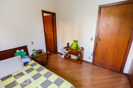 Casa à venda com 240m², 3 quartos e 4 vagas Casa à venda com 240m², 3 quartos e 4 vagasSuíte 2