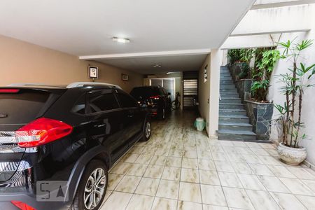 Casa à venda com 240m², 3 quartos e 4 vagas Casa à venda com 240m², 3 quartos e 4 vagasGaragem