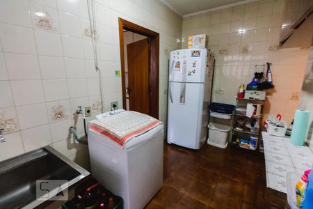 Casa à venda com 240m², 3 quartos e 4 vagas Casa à venda com 240m², 3 quartos e 4 vagasLavanderia