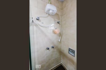 Casa à venda com 240m², 3 quartos e 4 vagas Casa à venda com 240m², 3 quartos e 4 vagasBanheiro da Suíte 1 Chuveiro