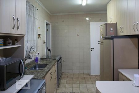 Casa à venda com 300m², 4 quartos e 3 vagas Casa à venda com 300m², 4 quartos e 3 vagasCOZINHA