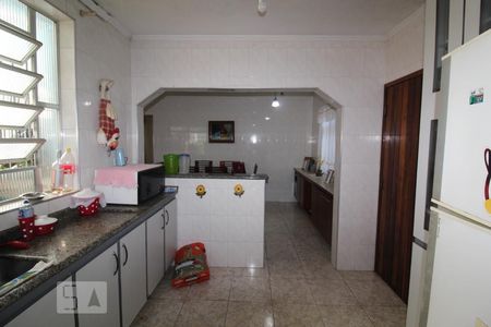 Casa à venda com 316m², 3 quartos e 3 vagasCozinha